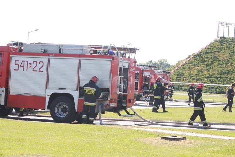 Ćwiczenia strażaków w AmeriGas przy ul. Dostawczej w Łodzi