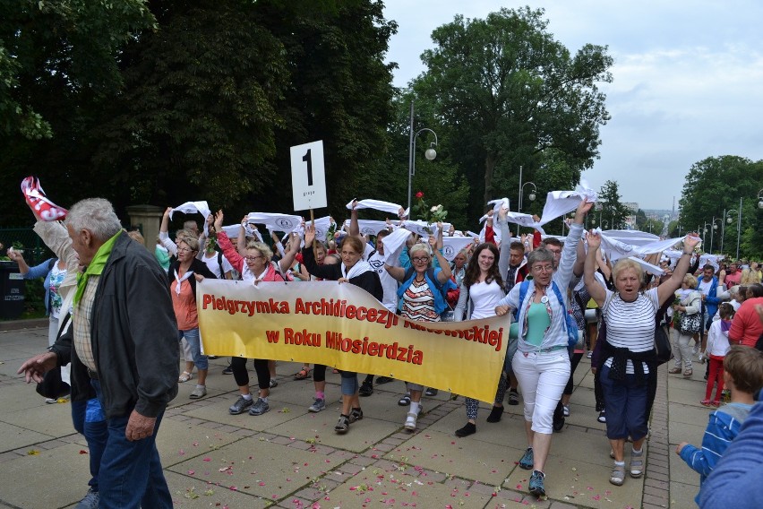 Pielgrzymka Rybnicka dotarła na Jasną Górę [ZDJĘCIA]