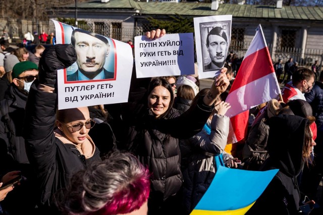 Manifestacje solidarności z Ukrainą
