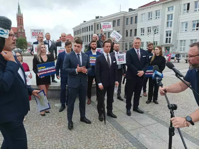 W czwartek (20.07) w Białymstoku Konfederacja przedstawiła podlaskich kandydatów z trzech czołowych miejsc na liście wyborczej do Sejmu.