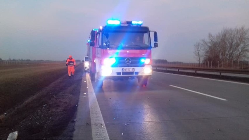 Wypadek i dachowanie na A4 pod Wrocławiem (ZDJĘCIA)
