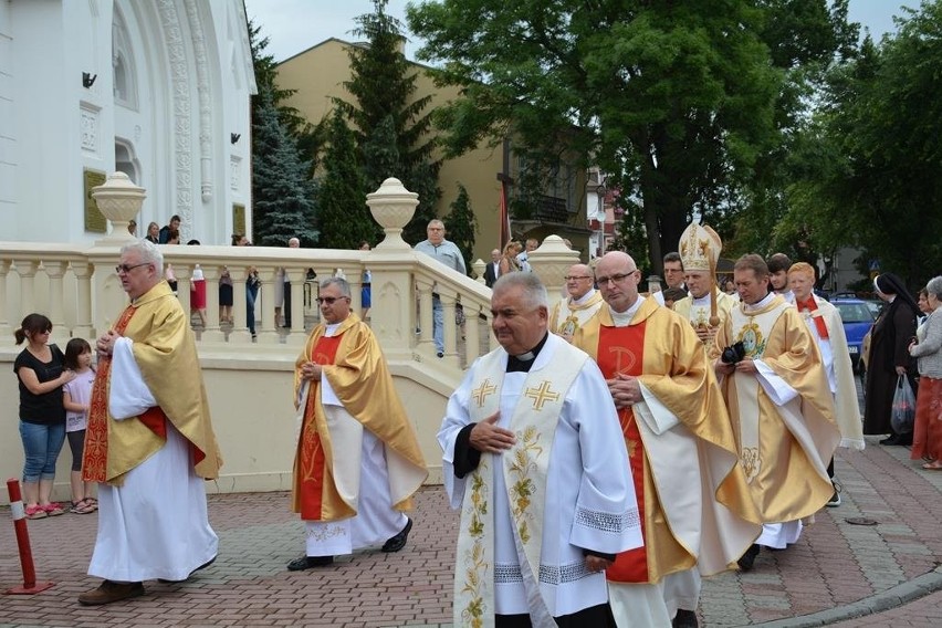 W niedzielę odbyło się poświęcenie placu bł. Augusta Czartoryskiego w Przemyślu [ZDJĘCIA]