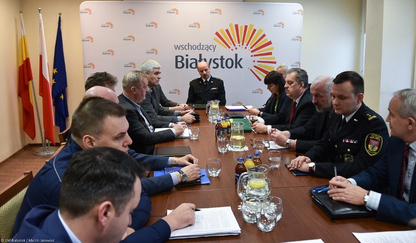 Spotkanie sztabu kryzysowego w Białymstoku