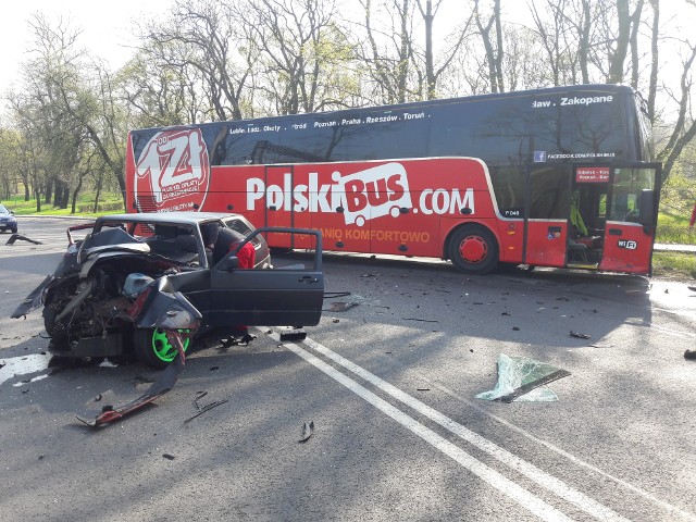 Na Podgórskiej Polski bus zderzył się z golfem. Zdjęcie nadesłane przez naszego Czytelnika