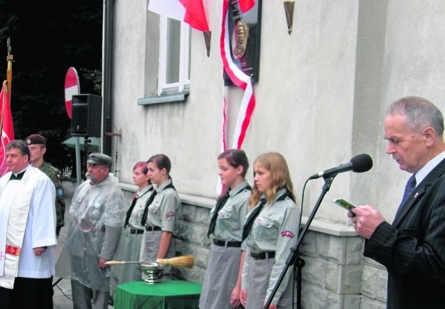 Tablica upamiętniająca m.in. Józefa Piłsudskiego - odsłonięta