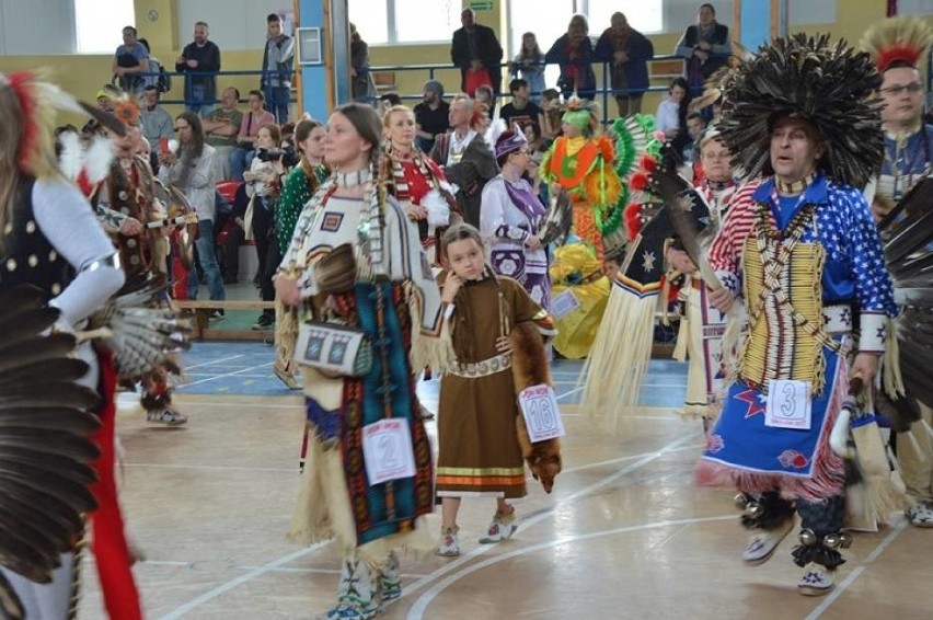 Festiwal Muzyki i Tańca Indian Ameryki Północnej Pow Wow w Uniejowie [ZDJĘCIA]