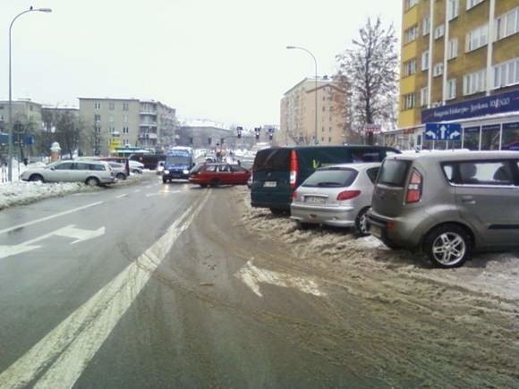 Taki widok na ulicy Bohaterów Getta to codzienność