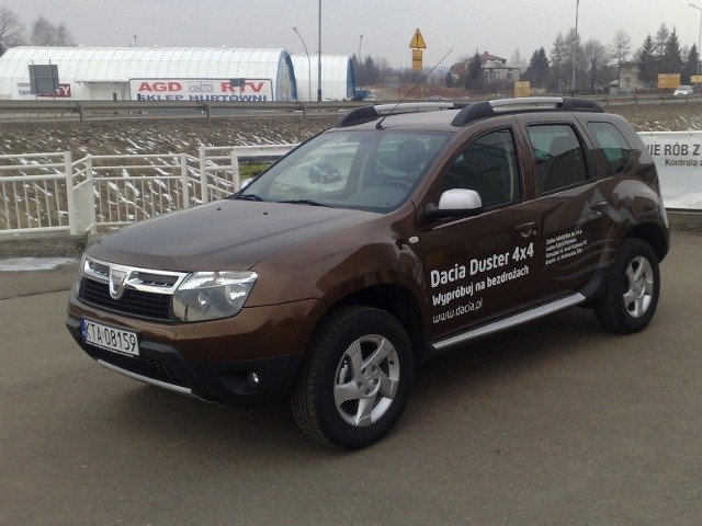 Dacia duster - na takie auto trzeba czekać 5-6 miesięcy