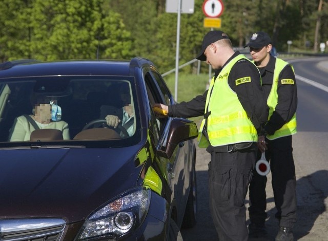 Policjanci wytoczyli ciężką artylerię na piratów drogowych. Rozpoczęła się akcja "Prędkość"