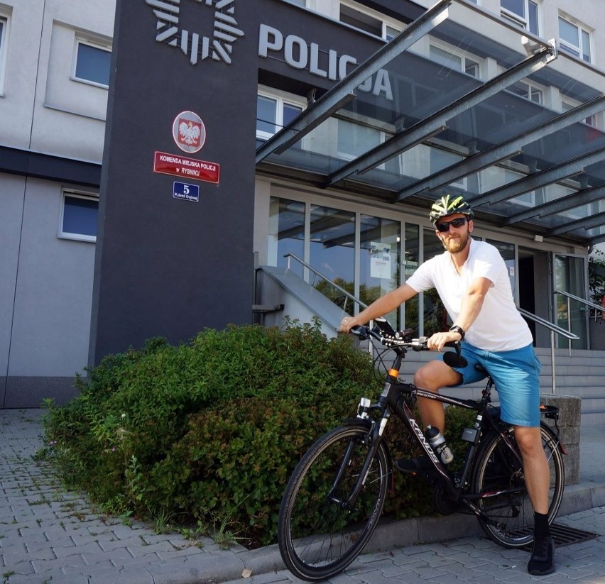 Policjant na rowerze zatrzymał porsche w Rybniku