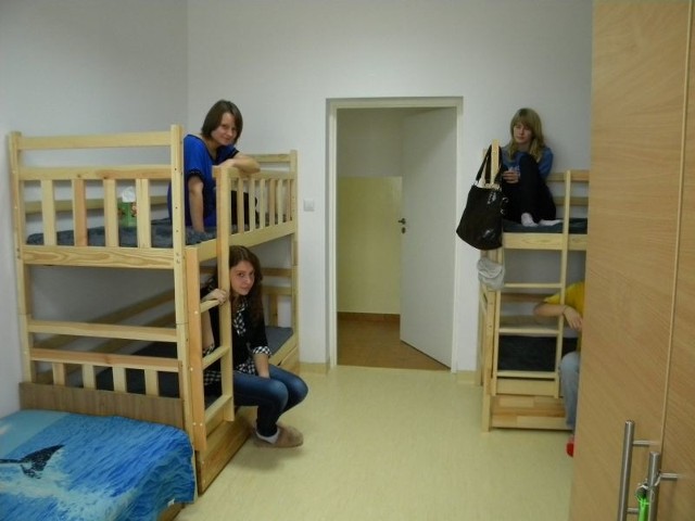 Tu zamieszkały: Maria (z prawej), Aneta (u góry) i Adrianna