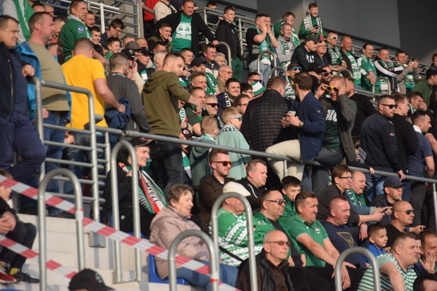 Kibice zapełnili stadion, ale...większość wyszła w 70 minucie. Byliście na meczu Radomiak - Zagłębie Lubin? Znajdźcie się na zdjęciach