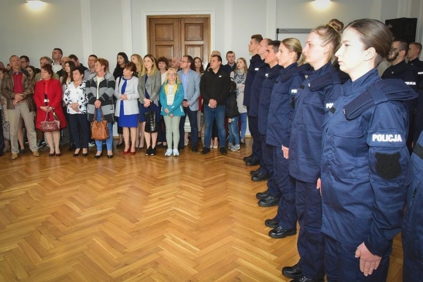 W Komendzie Wojewódzkiej Policji w Rzeszowie ślubowanie...