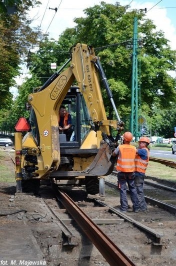 Ul. Reymonta w Poznaniu: Trwa remont torowiska