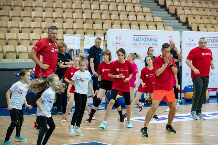 Siatkówka łączy pokolenia w Bydgoszczy