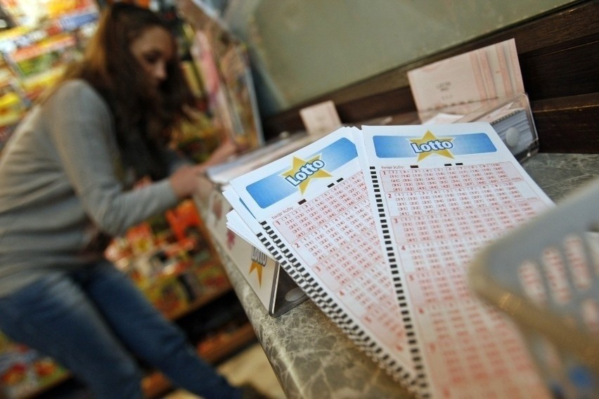 Wygrana 28 milionów złotych w losowaniu Lotto jest...