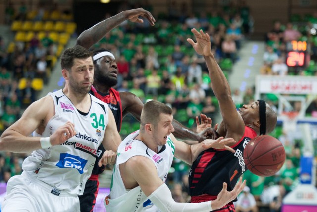 W pierwszym meczu półfinału Tauron Basket Ligi Stelmet BC Zielona Góra pokonał Energę Czarnych Słupsk 93:73.