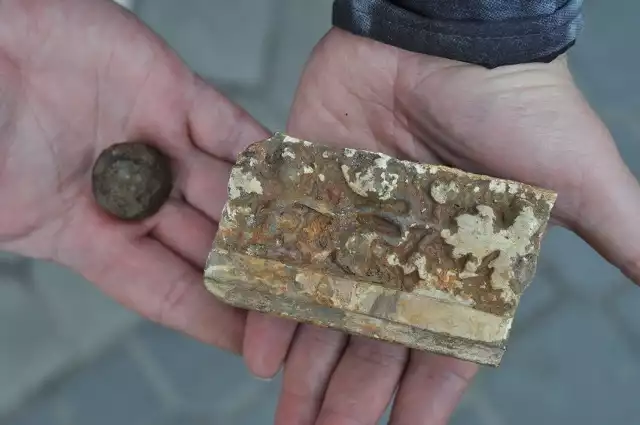 Wieść o ziemi pełnej artefaktów (tak nazywane są rzeczy, które znaleziono w ziemi) szybko rozeszła się wśród opolskich poszukiwaczy.