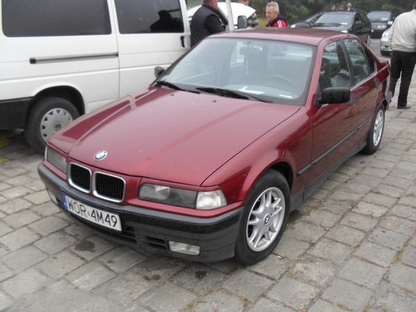 BMW E36, 1991 r., wspomaganie kierownicy, elektryczne...