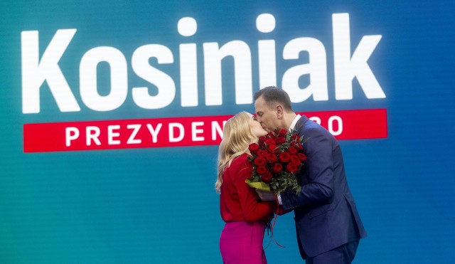 Wiecem, który odbył się w G2A Arena w Jasionce, Władysław Kosiniak-Kamysz rozpoczął kampanię prezydencką.
