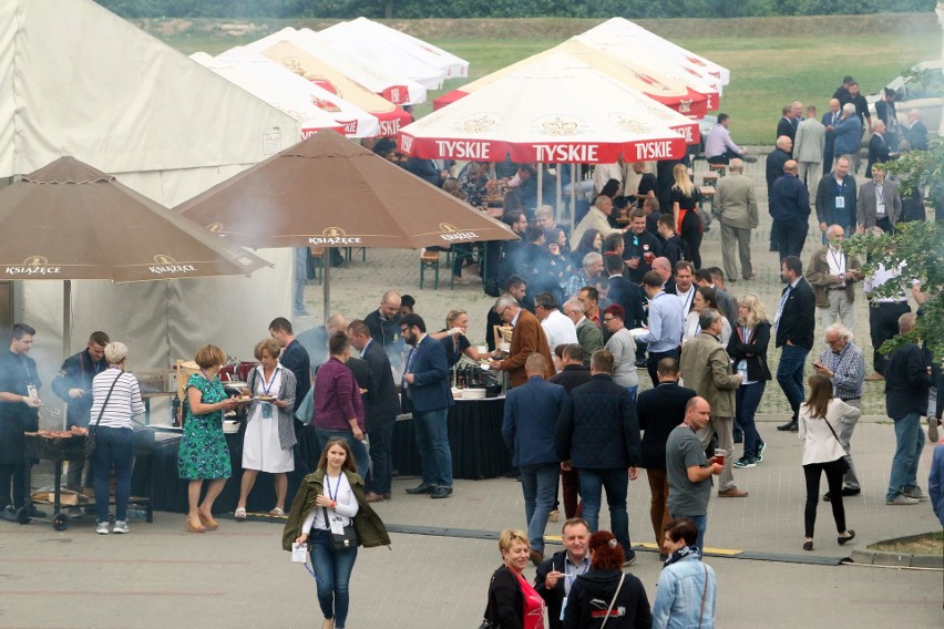 Zjazd absolwentów Politechniki Lubelskiej. Byli studenci spotkali się w murach uczelni (ZDJĘCIA)