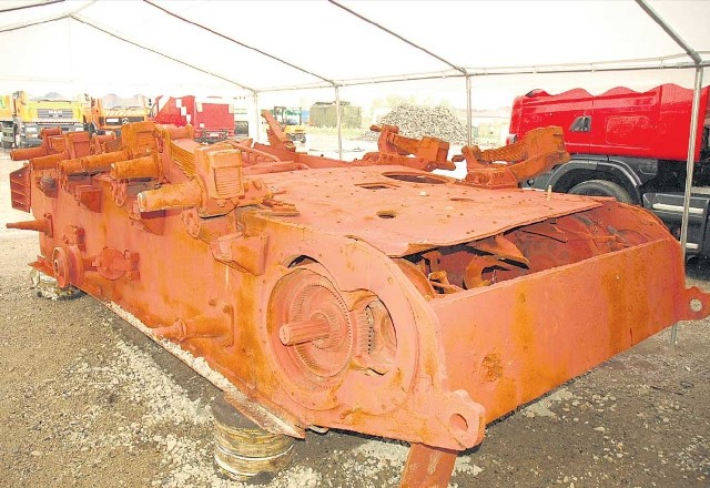 Panzer IV znaleziony w roku 2011 na terenie dawnego lotniska w Kluczewiejest obecnie poddawany renowacji.