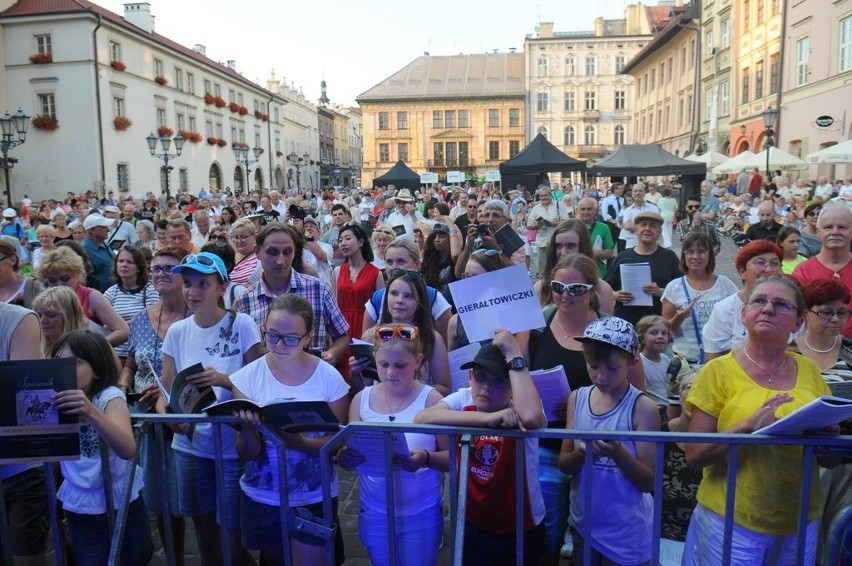 Krakowianie podczas Lekcji Śpiewania nie szczędzili gardeł