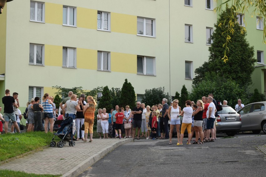 Rzeszowianie mieszkający w blokach przy ul. Lewakowskiego 7,...