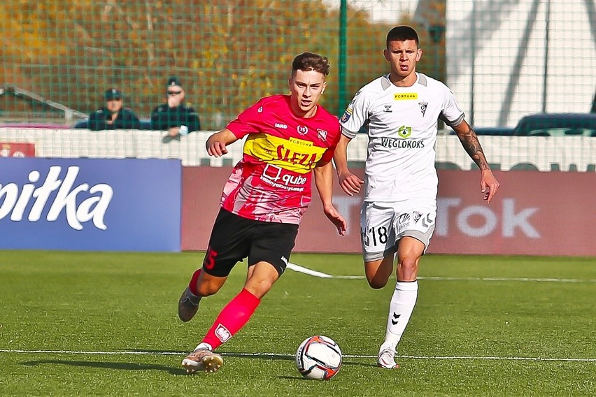 Puchar Polski: Ślęza Wrocław - Górnik Zabrze 1:2. Ambitna Ślęza miała rywala na widelcu. Zawiodła skuteczność (WYNIK, RELACJA, ZDJĘCIA)