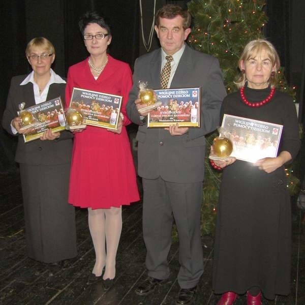 Wśród wyróżnionych Złotymi Kulami byli między innymi (od lewej) Zofia Granat, Bożena Bardziak, Włodzimierz Wolski i Janina Dłuska.