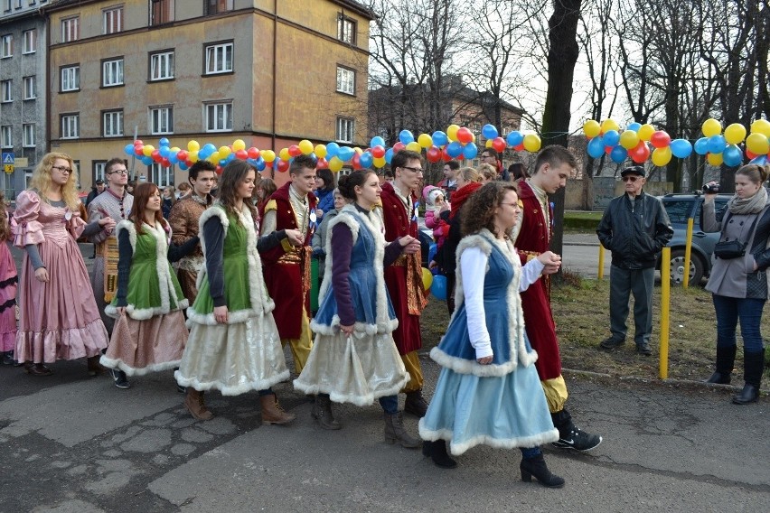 Studniówka 2014. Polonez Maturzystów w Zabrzu