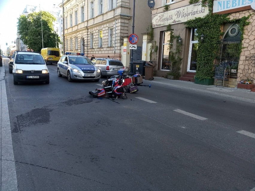 Wypadek 18.05.2022 na ul.Sienkiewicza przy Komuny Paryskiej...