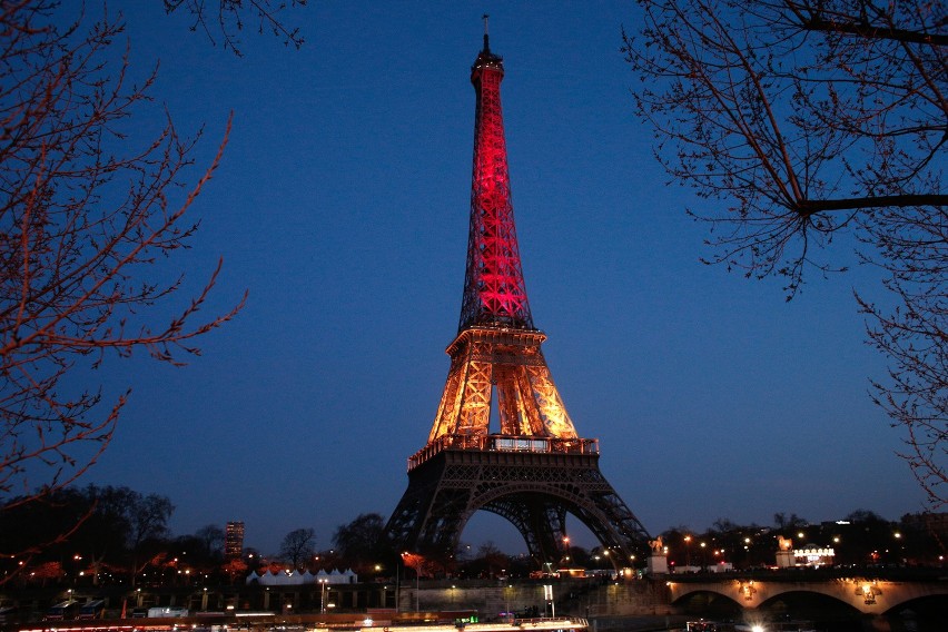 Wieża Eiffla w Paryżu.