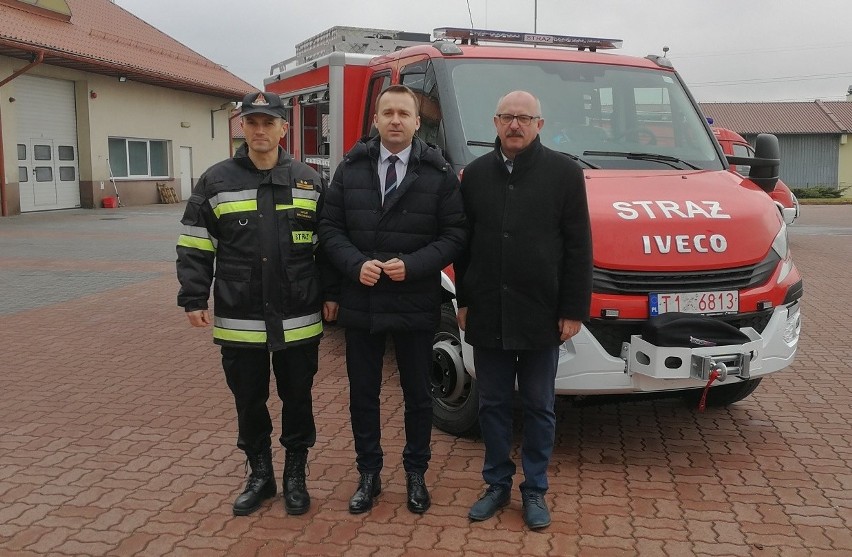 Nowy sprzęt za 370 tysięcy złotych - dla strażaków ochotników z Grzymały i Wójczy [ZDJĘCIA]