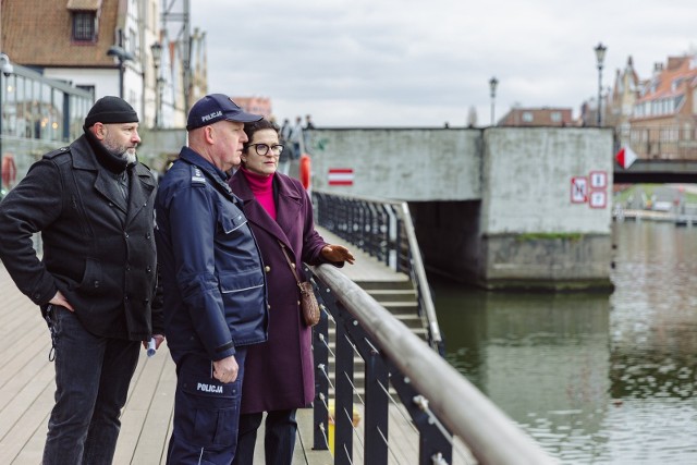 Prezydent Gdańska poszła na spacer z komendantem miejskim Policji po Śródmieściu Gdańska. Co ustalono?