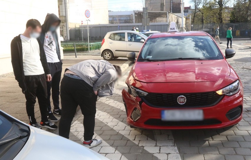 Starszy mężczyzna wyjeżdżając z ul. Dobrzyńskiej nie ustąpił...