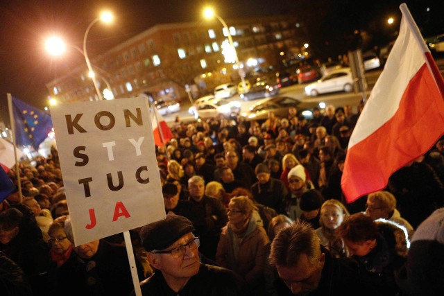 Protest w obronie sędziów przed Sądem Apelacyjnym w Rzeszowie.