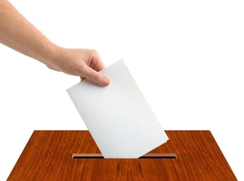 Wybory samorządowe 2018. Jak głosować? Jak wypełnić karty do...