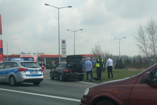 Śmiertelny wypadek na DK1 w Poczesnej. Zginął motocyklista