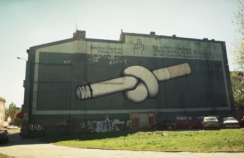 Reklama przy ul. Kilińskiego 79 namalowana w 1987 roku