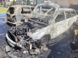 Cztery samochody paliły się na osiedlu w Tułowicach. Trzy jednostki straży w akcji