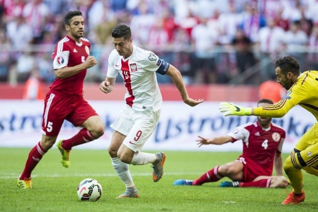 Mecz Niemcy - Polska mecz EL. EURO 2016 w internecie już dzisiaj. Transmisja online gdzie oglądać? Robert Lewandowski to gwiazda polskiego zespołu