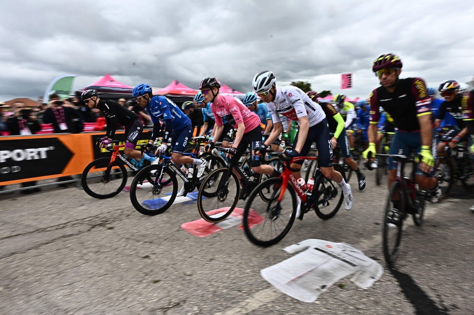 Davide Bais wygrał siódmy etap Giro d'Italia. To jego pierwszy sukces w ...