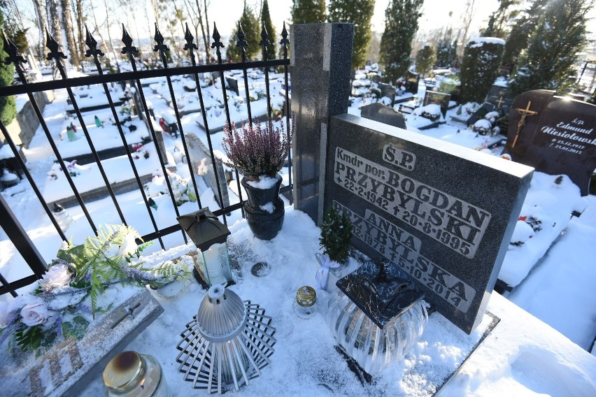 Anna Przybylska - tak wyglądał jej grób w dniu, w którym przypadałyby 43. urodziny