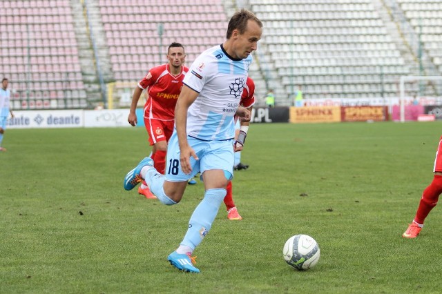 Początek meczu Stomil - Widzew o godzinie 19