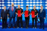 Karol Łebkowski uhonorowany Złotym Gwizdkiem dla najlepszego sędziego w 2021 roku