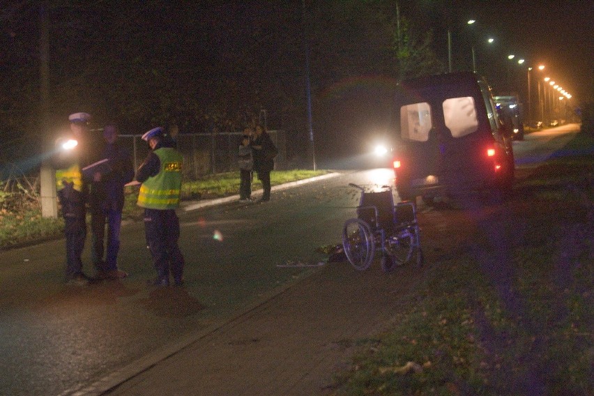 Wrocław 20.11.2013 - Wypadek na Rędzińskiej. Nie żyje...
