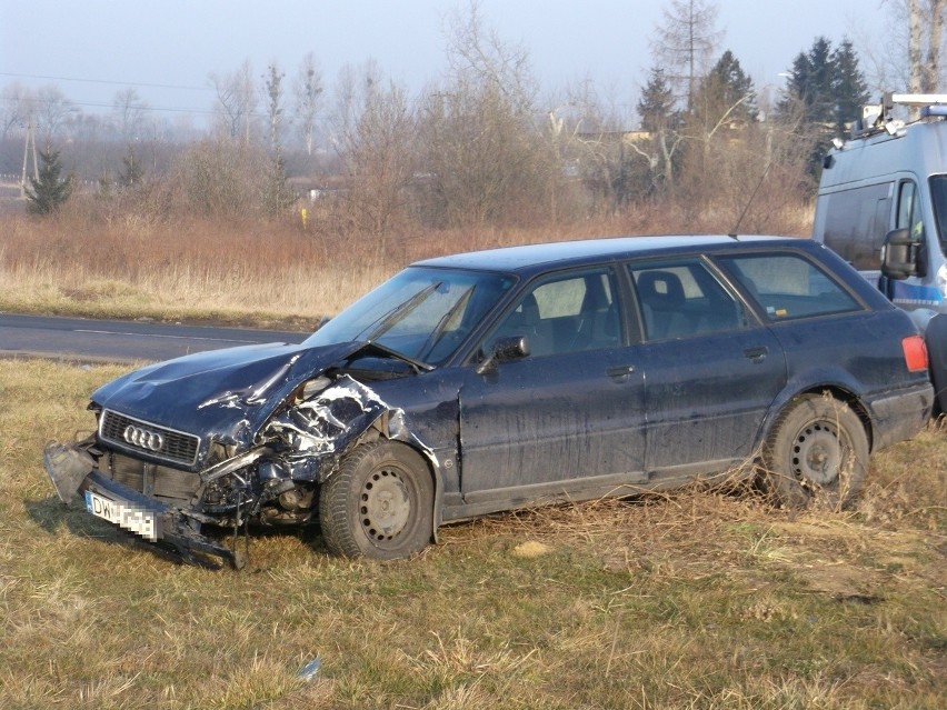 Wrocław: Wypadek na Kwiatkowskiego. Utrudnienia w ruchu (ZDJĘCIA)