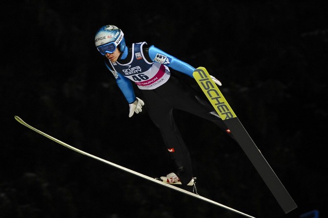 PŚ w skokach narciarskich Engelberg 2017. W niedzielę 17.12.2017 odbędzie się drugi konkurs PŚ w Engelbergu. Po niezłym konkursie w sobotę, mamy nadzieję, że nasi skoczkowie potwierdzą swoją formę w niedzielnych zawodach. PŚ Engelberg 17 grudnia od godz. 14.00. Transmisja na ŻYWO Engelberg 2017 w TVP1 oraz w Eurosport.