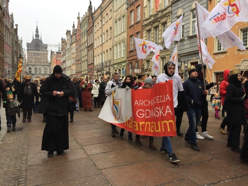 Orszak Trzech Króli 2016 w Gdańsku i tysiące widzów [ZDJĘCIA, WIDEO]